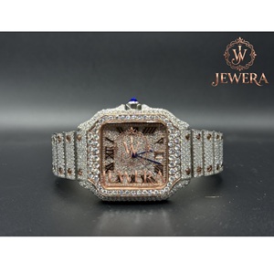 Reloj de Diamantes Mossinate de Acero Inoxidable Refinado de Fabricación India, Regalo Premium para Ocasiones Especiales y Celebraciones - Product Image 1