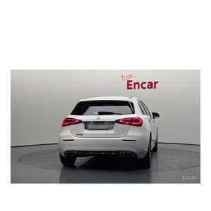 Mercedes-Benz A220 Hatchback Clase A Junio 2023 35,671 km Volante a la Izquierda Cámara Trasera - Product Image 4