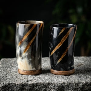 Verre à eau en corne de buffle éco-responsable fait main avec base en bois, finition polie de qualité supérieure, par REHMAN CRAFT - Product Image 6
