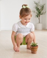 Jiefute Vente en gros de tenues smockées personnalisées pour enfants, ensemble chemise et short smockés à la main, vêtements vintage espagnols pour filles et tout-petits