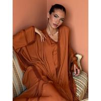 Ensemble Kaftan Traditionnel en Soie Deux Pièces – Kimono Fluide à Col en V Brodé Main, Longueur Ras du Sol, Séchage Rapide – Idéal Été comme Hiver pour Fêtes