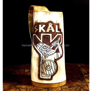 Corne à boire viking naturelle finie à la main, tasse à bière en bois véritable, artisanat authentique - Product Image 4