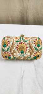 Pochette noire brodée avec cadre métallique, sac de soirée à chaîne, sac à main élégant pour mariage et fête, sac à bandoulière pour femme - Product Image 5