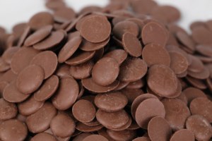 Factory OEM/ODM Wholesale Bulk Real Milk Pure Chocolate 38% Cocoa Button Bakery Biscuits Cookies HALAL Hot Selling - Product Image 4