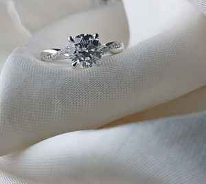 แหวนเพชรแท้คุณภาพสูง เพชรเลี้ยงในห้องปฏิบัติการ 1 กะรัต D vs1 เพชรเลี้ยงในห้องปฏิบัติการ ทองคำแท้ 14k 18k แหวนหมั้น - Product Image 4