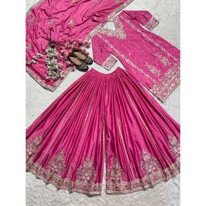 Conjunto de Traje Indio y Pakistaní de Diseñador con Bordado y Trabajo de Secuencia de Codificación - Product Image 2