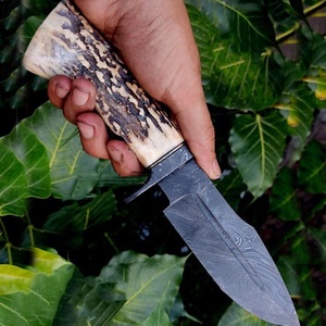 Cuchillo Bowie OEM de Supervivencia y Camping, Forjado a Mano, Grado Industrial, Acero de Damasco, Hoja Fija de Punta Caída, Estilo Vikingo, Mango de Cuerno - Product Image 3