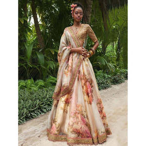 Atractivo Lehenga Choli de Organza con Estampado Floral en Color Blanco Hueso, Semi-Cosido, para Bodas, de Zeel Clothing, 2000g - Product Image 1