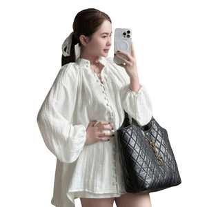 Conjunto de Dos Piezas de Algodón Casual, Top de Manga Farol y Pantalones Cortos por Encima de la Rodilla, Opción de Logotipo Personalizado, Ropa de Fabricante Vietnamita - Product Image 1