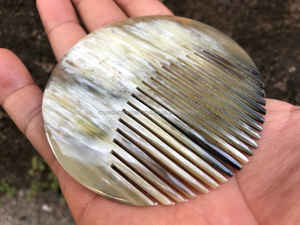 Natural Ox Horn Hair Comb Anti-static Handmade Shape 85mm Hair <b>Straightener</b> Massage Brush Customizable Size Custom Logo Royal - Product Image 5