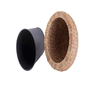 Pots décoratifs en jacinthe d'eau de haute qualité en gros avec pot intérieur en plastique pour la décoration de jardin et de maison, provenant du Vietnam - Product Image 5