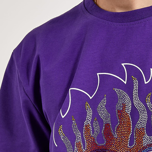T-shirt violet à manches courtes pour homme avec motif cœur flamme en strass, col rond, coupe décontractée, en jersey de coton, personnalisable, ample - Product Image 5
