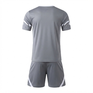 Uniforme de Fútbol Profesional Ligero para Equipos Deportivos, Ropa Deportiva para Entrenamiento y Partido, Jersey Transpirable de Alto Rendimiento con Pantalones Cortos a Juego - Product Image 2