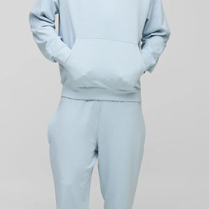 Trajes Deportivos para Hombre al por Mayor, Logotipo Personalizado, Diseño Cómodo y Transpirable con Servicio OEM, Precio al por Mayor 2026 - Product Image 3