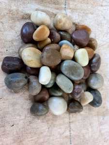 หินกรวดแม่น้ำร่วงเรียบตามธรรมชาติของอินเดียผสมสีสำหรับตกแต่งสวนและสวนกลางแจ้ง - Product Image 5