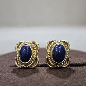 Pendientes clásicos hechos a mano de diseñador de piedras preciosas de Jade azul de Plata de Ley 925 chapados en oro de excelente calidad - Product Image 1