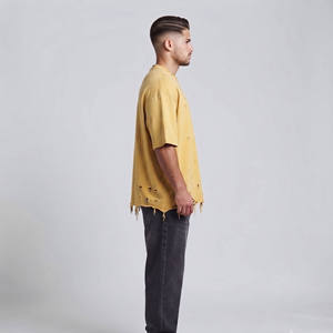 Camiseta Vintage Desgastada de Algodón 100% para Hombre, Estilo Oversize Streetwear, con Logo Personalizado, Lavado Grunge, Fabricación OEM ODM - Product Image 2