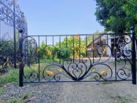Balustrades de balcon en fer forgé sur mesure, garde-corps métalliques décoratifs au design élégant pour villas de luxe, maisons et jardins