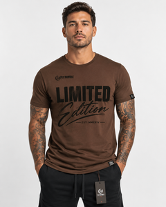 Camiseta de Algodón de Corte Holgado para Hombre Fly Humble, Edición Limitada, Color Marrón, Manga Corta, Cuello Redondo, Estilo Jersey Informal, Antiencogimiento, 300g - Product Image 1