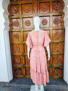 เดรสยาวผู้หญิงสไตล์วินเทจเรียบง่ายเป็นมิตรกับสิ่งแวดล้อมระบายอากาศได้ดีกันยับทรงหลวมแต่งระบาย คอวี แขนระบายผ้าไหม ใส่สบายๆในฤดูร้อน - Product Image 3