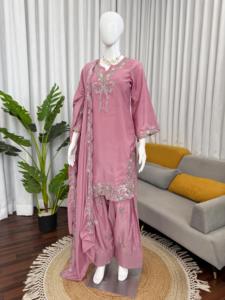 ชุดส่าหรีอินเดียแบบดั้งเดิม ผ้าเครปธรรมชาติรุ่นล่าสุด ประดับด้วยดิ้นและเลื่อม เหมาะสำหรับงานเทศกาล งานปาร์ตี้ และงานแต่งงานสำหรับผู้หญิง - Product Image 3