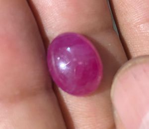 Rubí Rosa Ovalado – Gema Suelta Natural para Joyería, Piedra de Colección de Alta Calidad - Product Image 3