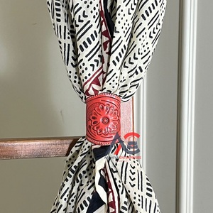 Nuevo y Último Modelo: Soporte para Pañuelo de Cuero Genuino de Vaca Hecho a Mano, Estilo Vaquero, para Vaqueras - Precio Mayorista OEM ODM - Product Image 1