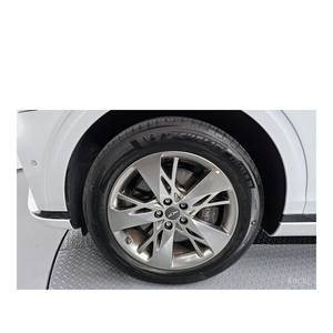 Genesis GV70 2024 2.5T Gasolina AWD 17,485 km Automático Volante a la Izquierda Asientos de Cuero Cámara Trasera - Product Image 5