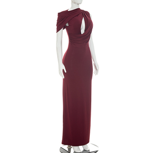 Vestido Maxi de Fiesta para Mujer, Color Borgoña, de Un Solo Hombro, con Aberturas y Drapeado - Product Image 1