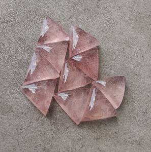 Cuarzo Fresa Natural en Forma de Triángulo, Cabujón con Reverso Plano, Calibrado, Gema Suelta para Joyería - Product Image 4