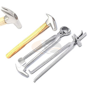 ชุดอุปกรณ์ดูแลกีบม้าระดับมืออาชีพ ชุดคีมตัดแต่งกีบม้าอเนกประสงค์ พร้อมเครื่องมือตอกตะปูและค้อน สำหรับช่างตัดแต่งกีบม้า ใช้งานได้ทนทาน แข็งแรง - Product Image 6