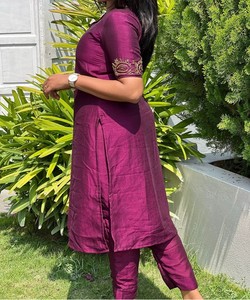 ชุดเสื้อผ้าฝ้ายวิชิตร้าลายแฟนซี งานทอมือ สำหรับใส่ทุกวัน ราคาขายส่ง เสื้อผ้าชาติพันธุ์ สีไวน์ - Product Image 1