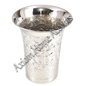 Jarrón de Metal de aluminio de cerámica elegante moderno de Axiom Home Accents Chic Silver elegante para el hogar Oficina Uso decorativo Florero de piso - Product Image 5