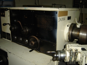 WMW 250/4 Hob Relieving Lathe Heavily <b>Equipped</b> - Product Image 6