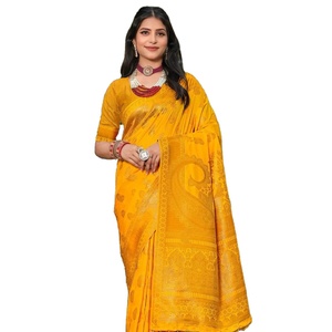 Royal and Rich Meilleur tissu Saree Pallu avec chemisier à bordure Vêtements indiens et pakistanais garantis - Product Image 1