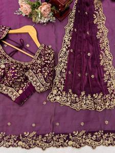 Sari Tradicional de Seda Pesada Fendi con Bordado de Lentejuelas y Blusa a Juego, Diseño de Autor, Aspecto Lujoso, Sin Arrugas - Product Image 5