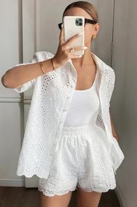 Ensemble coordonné chemise et short blancs en broderie anglaise pour femme - Product Image 3