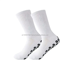 Calcetines deportivos atléticos antibacterianos con soporte de compresión Servicio OEM Opciones de logotipo personalizado de MOQ bajo-Fabricante de Pakistán - Product Image 4