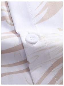 Conjunto de dos piezas de verano con estampado de hojas sutiles para hombre, camisa de manga corta con botones y pantalones cortos con cintura elástica, conjunto ligero para la playa - Product Image 2