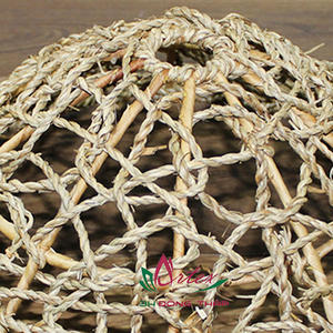 Abat-jour en jonc de mer fait main Artex Dong Thap Vietnam, éco-responsable, style moderne minimaliste rustique, luminaire suspendu pour la décoration intérieure - Product Image 2