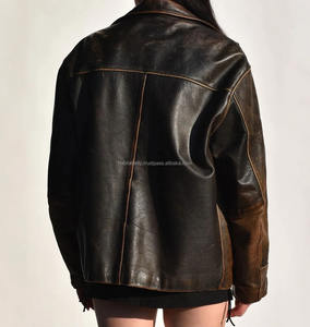 Super Oversize Ladies Bomber Jacket Soft Lambskin Varsity Style con decoración de rayas y bolsillos bordados incluidos - Product Image 2