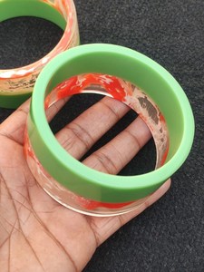 Bracelet en résine léger, unique, personnalisable, coloré et fini, petite taille, bracelet ouvert en résine pour femmes et filles, transparent - Product Image 5