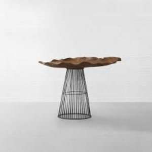 Table console de luxe en métal plaqué or de haute qualité, au design floral attrayant, à un prix impressionnant - Product Image 5