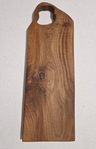 Planche à découper en noyer avec motif Phénix, artisanale, en bois massif, décorative, pour la cuisine, le service, les cadeaux, les restaurants et les marchés - Product Image 3