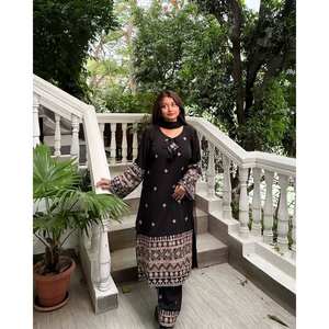 Designer <b>Black</b> XL <b>Top</b>-Bottom and Dupatta with Thread Zari & <b>Sequins</b> Embroidery Work 800g - Product Image 1