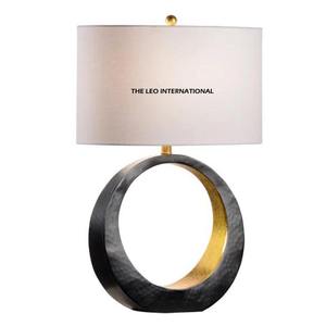 Lámpara de Mesa de Noche de Lujo Creativa de Alta Gama, Luces de Boda Modernas de Tela para Decoración de Dormitorio y Restaurante, Venta al por Mayor - Product Image 4