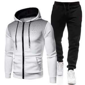 Conjunto Deportivo de 2 Piezas con Logotipo Personalizado, Pantalones Deportivos de Lujo de Poliéster para Hombre, Traje Deportivo 2026 OEM Hecho a Medida - Product Image 1