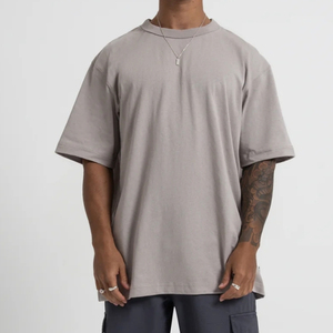 T-shirt en coton à manches courtes et col rond pour homme, coupe décontractée, longueur standard, style streetwear, avec logo personnalisé en couleur surdimensionné - Product Image 5