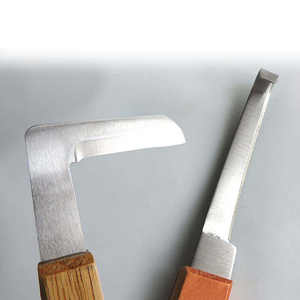 Cuchillo para Recortar Pezuñas con Mango de Madera, Instrumento Veterinario de Alta Calidad, Ecológico y Seguro, de Pakistán - Product Image 6