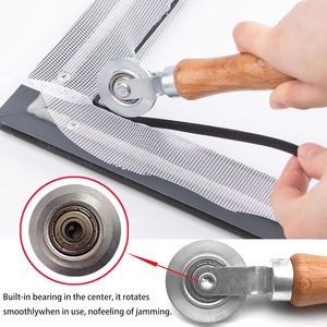 Set di 3 Attrezzi per Zanzariere con Manico in Legno e Ruote in Acciaio/Nylon per Riparazione di Porte e Finestre - Product Image 3